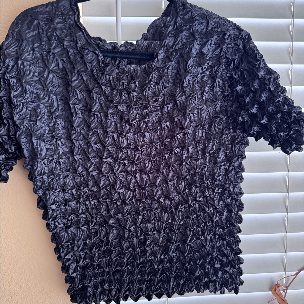 Black Textured Women's Top